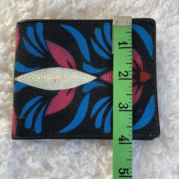 FINDIG Stingray Skin Wallet, NWOT - Picture 11 of 11